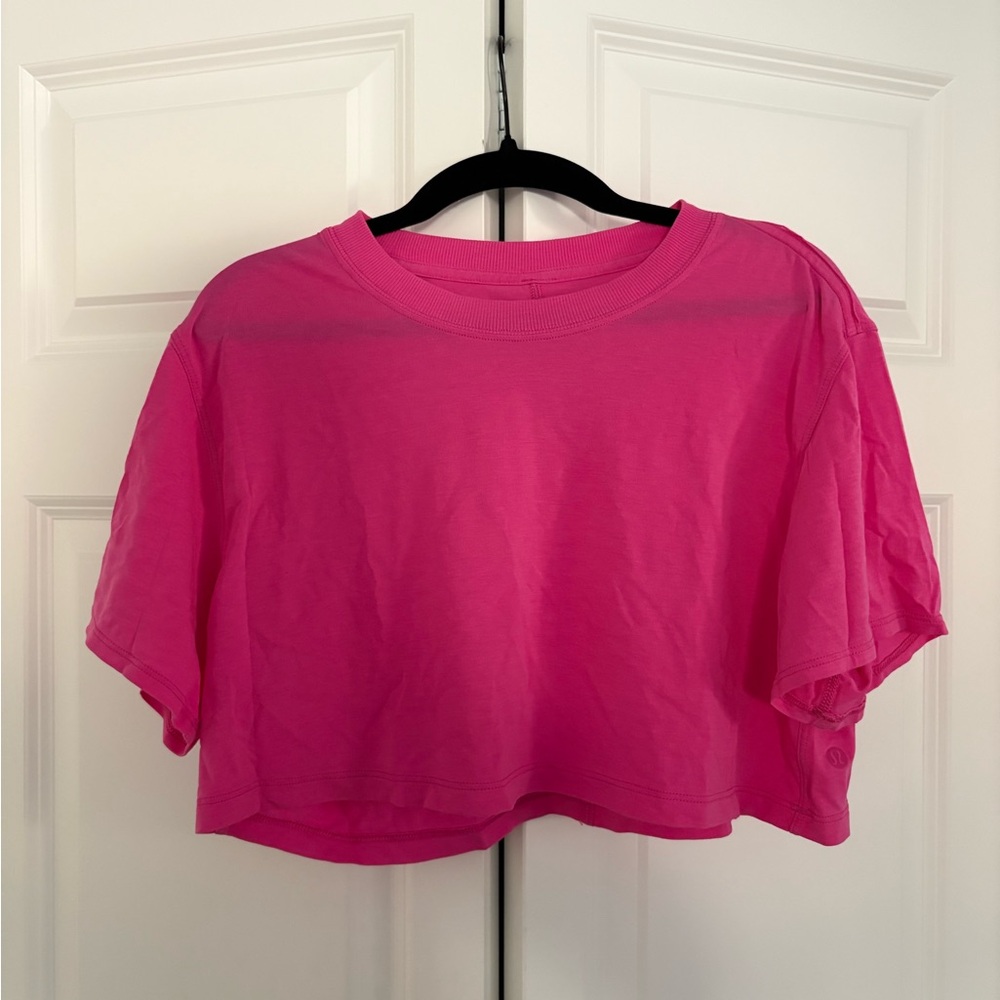 Sonic pink lululemon crop t shirt